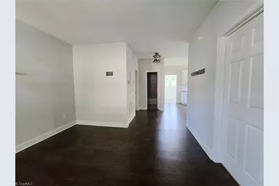 106 S Fieldcrest Road, Eden, NC 27288 - Photo 6