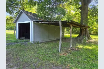 106 S Fieldcrest Road, Eden, NC 27288 - Photo 16