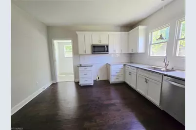 106 S Fieldcrest Road, Eden, NC 27288 - Photo 8
