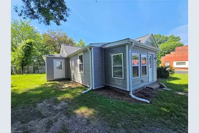 106 S Fieldcrest Road, Eden, NC 27288 - Photo 4