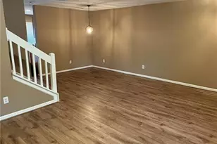 41 Tannenbaum Cir, Greensboro, NC 27410 - Photo 2
