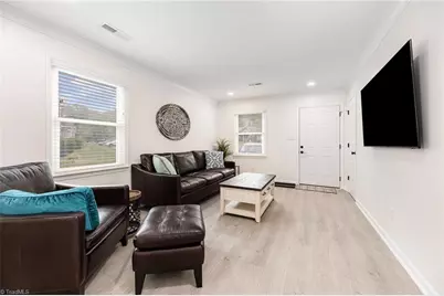 508 Rock Cliff Court, Winston-Salem, NC 27104 - Photo 4
