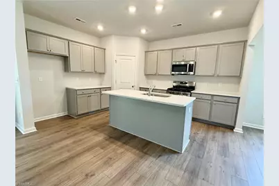 5868 Latigo Court, Clemmons, NC 27012 - Photo 2