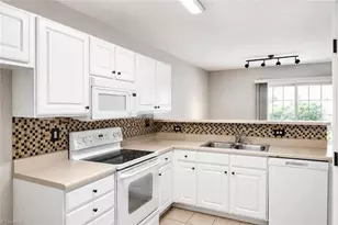730 Wynbrook Square Ln, Winston-Salem, NC 27103 - Photo 4