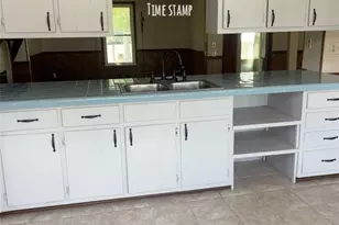 4470 Burton Rd, Thomasville, NC 27360 - Photo 14