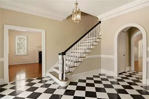 107 Staunton Dr, Greensboro, NC 27410 - Photo 8