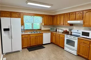 134 Old Mill Rd, High Point, NC 27265 - Photo 12