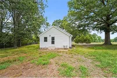 2908 Littlebrook Road, Seagrove, NC 27341 - Photo 22