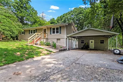 152 Blue Ridge Road, State Road, NC 28676 - Photo 4