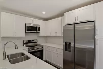 1160 Castlegate Drive, Winston-Salem, NC 27103 - Photo 2
