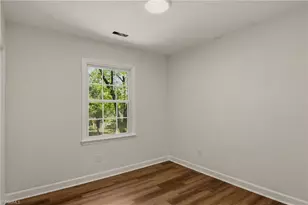 1160 Castlegate Dr, Winston-Salem, NC 27103 - Photo 16