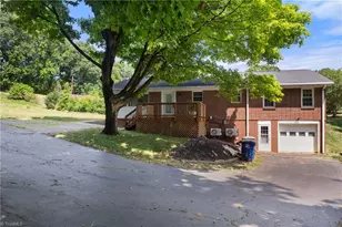 1734 Lancelot Ln, Winston-Salem, NC 27103 - Photo 26