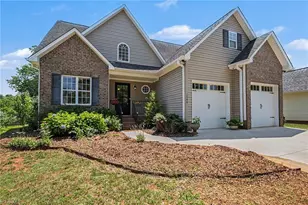 1644 Finwick Dr, Pfafftown, NC 27040 - Photo 2