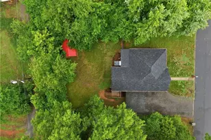 725 Osborne St, Eden, NC 27288 - Photo 32