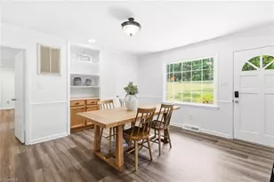 3902 Clapp Mill Rd, Burlington, NC 27215 - Photo 6