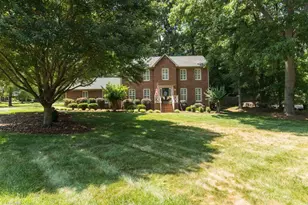 5976 Woodfield Dr, Kernersville, NC 27284 - Photo 2