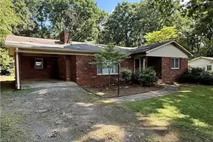 542 W R Gillespie Rd, Dobson, NC 27017 - Photo 14