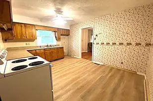 647 Hodgin Valley Rd, Pleasant Garden, NC 27313 - Photo 10