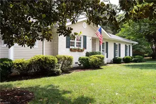 612 Hilltop Dr, Lexington, NC 27292 - Photo 2