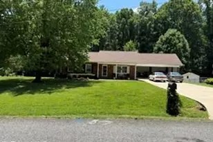 128 Hickory Hollow Rd, North Wilkesboro, NC 28659 - Photo 2