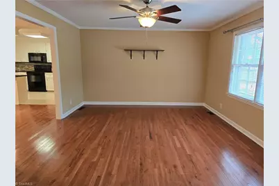 4680 Forest Manor Drive, Winston-Salem, NC 27103 - Photo 4