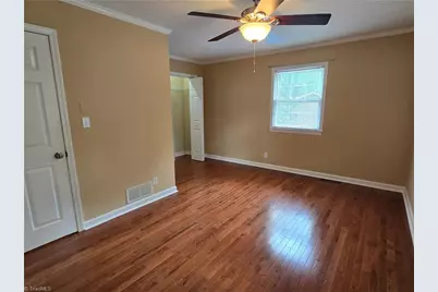 4680 Forest Manor Drive, Winston-Salem, NC 27103 - Photo 8