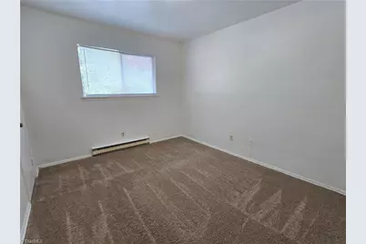 2006 Niagara Street #D, Greensboro, NC 27405 - Photo 8