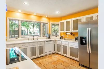 4005 Waldenbrook Court, Greensboro, NC 27407 - Photo 8