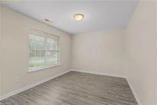 4555 Ramseur Dr, Winston-Salem, NC 27101 - Photo 10