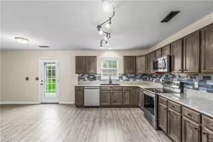 4555 Ramseur Dr, Winston-Salem, NC 27101 - Photo 12