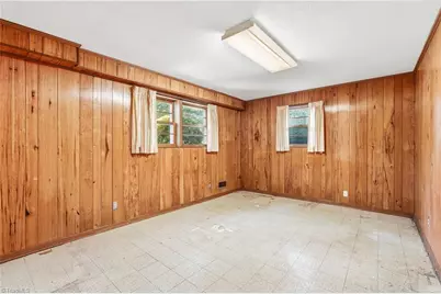 5700 Northlake Drive, Greensboro, NC 27410 - Photo 32