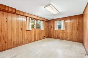 5700 Northlake Dr, Greensboro, NC 27410 - Photo 32