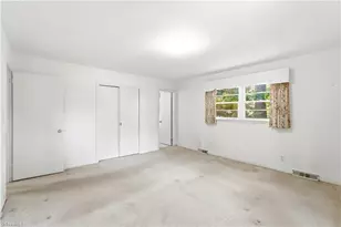 5700 Northlake Dr, Greensboro, NC 27410 - Photo 26