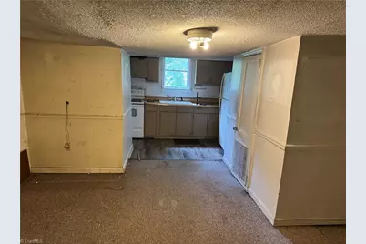 1206 Bridgepoint Road, Greensboro, NC 27405 - Photo 24