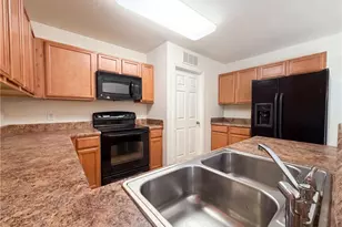 5503 Hardie Farm Dr, Greensboro, NC 27405 - Photo 2