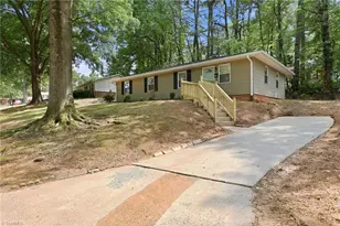 640 Amanda Pl, Winston-Salem, NC 27101 - Photo 4