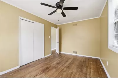 1802 Villa Drive, Greensboro, NC 27403 - Photo 6