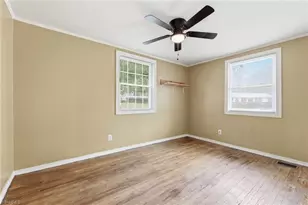 1802 Villa Dr, Greensboro, NC 27403 - Photo 26