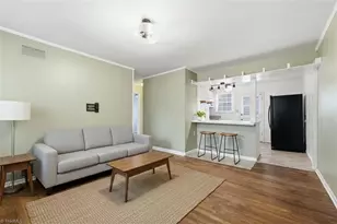 1802 Villa Dr, Greensboro, NC 27403 - Photo 2
