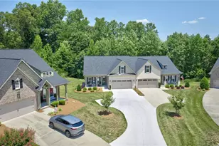 1201 Plantation Village Dr, Clemmons, NC 27012 - Photo 4