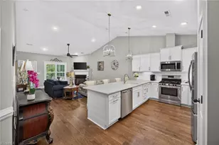1201 Plantation Village Dr, Clemmons, NC 27012 - Photo 10