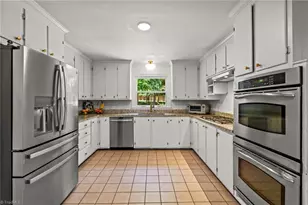 2786 Robinhood Rd, Winston-Salem, NC 27106 - Photo 8