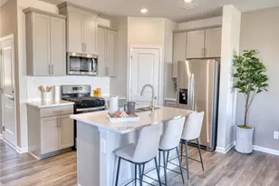 811 Streamview Ct, Mebane, NC 27302 - Photo 2