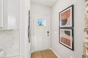 812 Strm Vw Ct, Mebane, NC 27302 - Photo 2