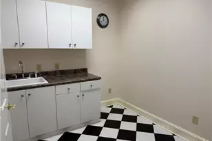 1008 Hutton Ln, High Point, NC 27262 - Photo 14