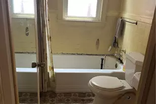 1113 Benjamin Benson St, Greensboro, NC 27406 - Photo 16