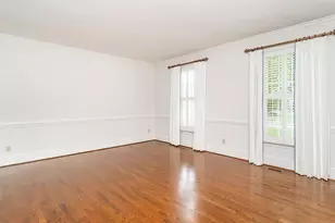 3235 Hiddenwood Ln, Burlington, NC 27215 - Photo 4
