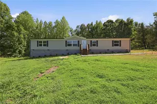 160 Centennial Dr, Yanceyville, NC 27379 - Photo 2