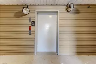 7104 W Friendly Ave, Greensboro, NC 27410 - Photo 26