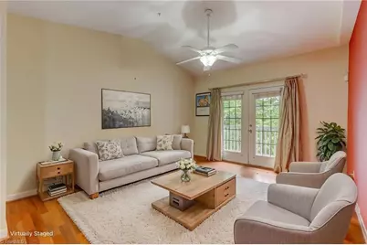 7104 W Friendly Avenue #306, Greensboro, NC 27410 - Photo 8